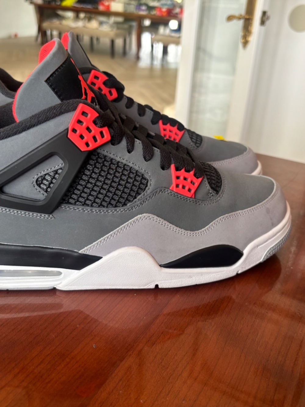 sneaker - Picture 4 of 6